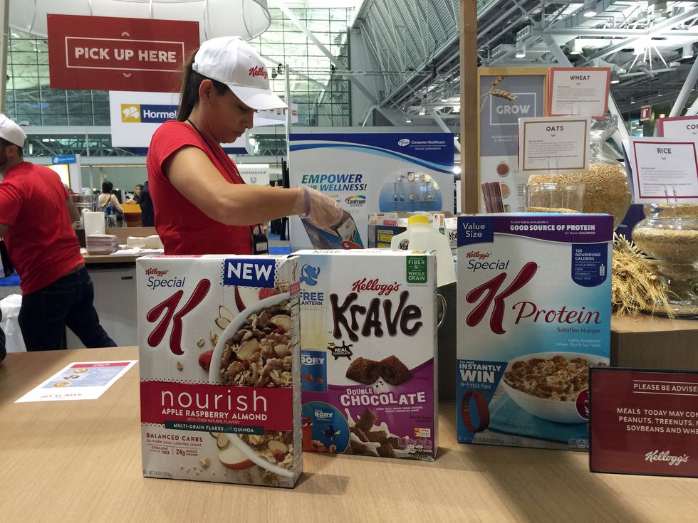 Kellogg's pulls its advertising from Breitbart