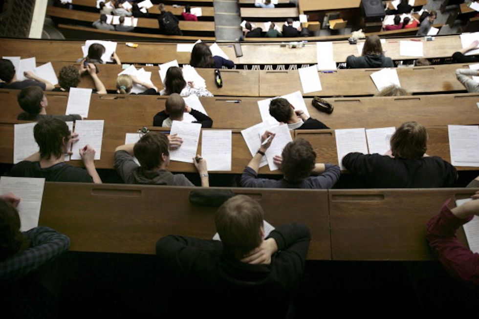 University declares 'emotional manipulation' to be rape