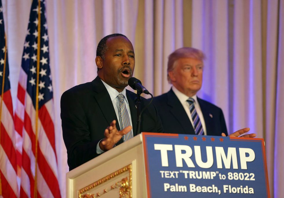 Trump nominates Ben Carson for a Cabinet position after all