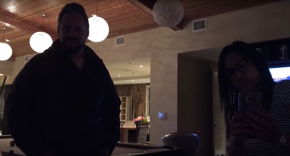 Foul-mouthed liberals try to pick a fight with incredibly calm Trump supporter — over his T-shirt
