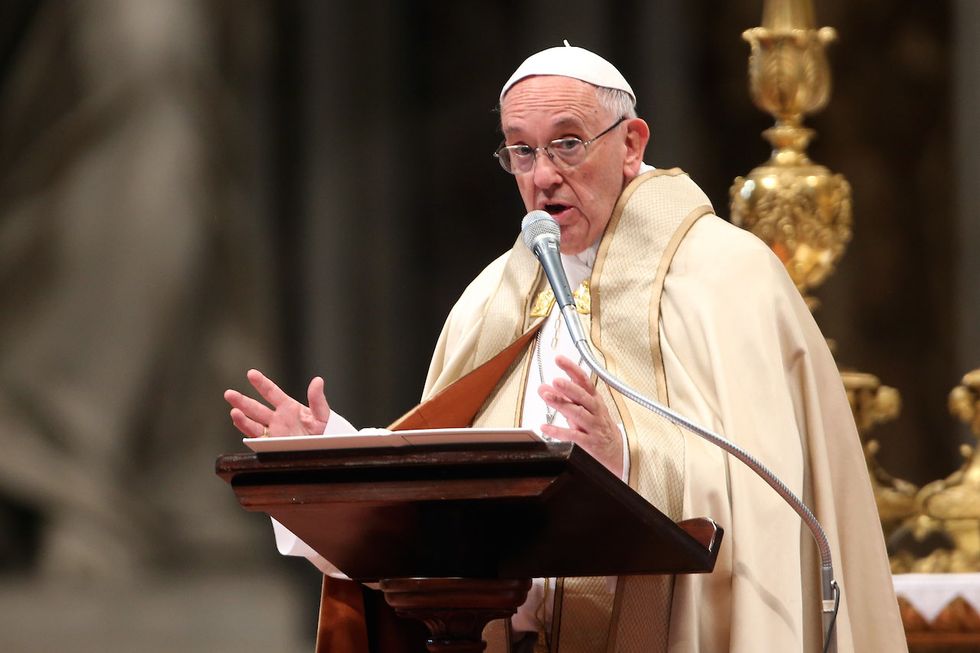 Pope Francis criticizes media for ‘sin’ of disinformation
