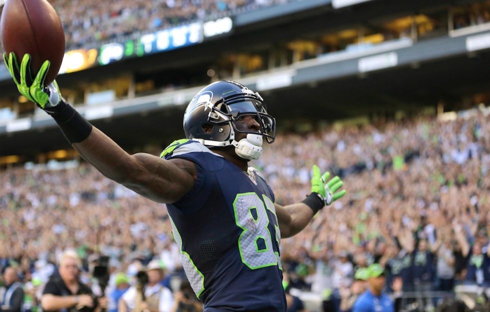 Former NFL player tells high schoolers that men should 'take the lead' — and emotions heat up fast