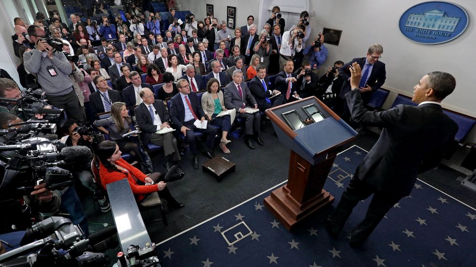 Mainstream media shares blame for rise of fake news