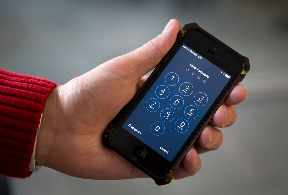 Florida court rules that police can force you to reveal your phone's passcode