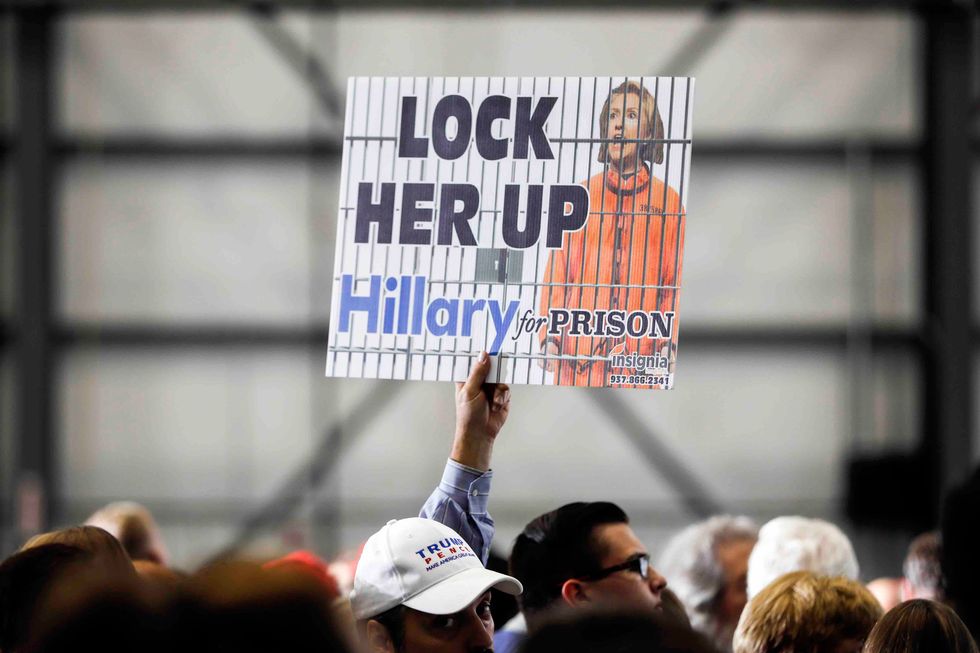 Poll: Voters have strong feelings about possible Clinton pardon