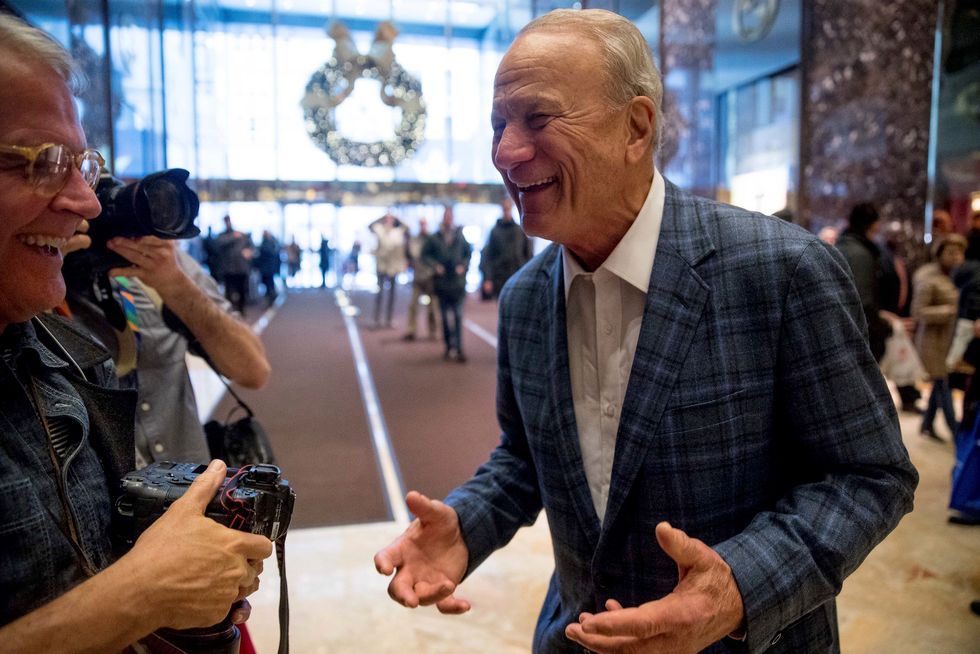 How a former NFL coach got the gullible media to publish 'fake news' about Trump