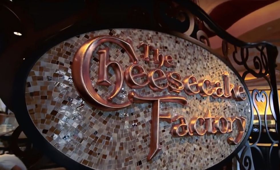Corrections officers asked to leave Cheesecake Factory — for carrying guns
