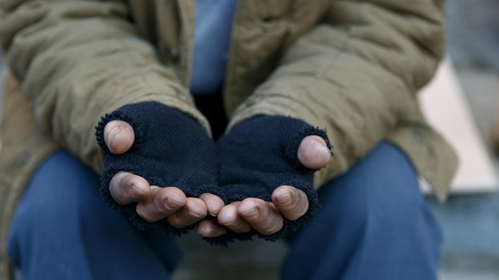 Social media brings new life to a homeless veteran