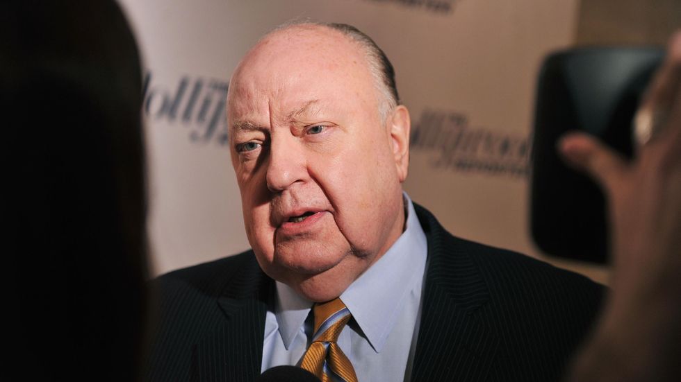 Roger Ailes reportedly conducted intense, unusual interviews of potential Fox News hosts