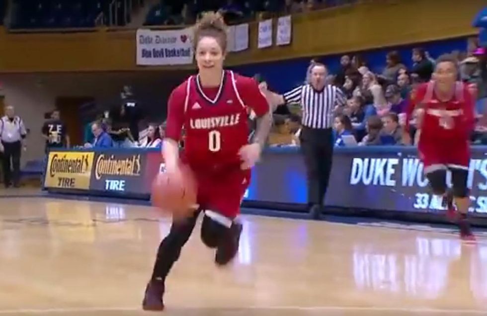 Why are they smiling?': Entire college basketball team hilariously fooled on trick play