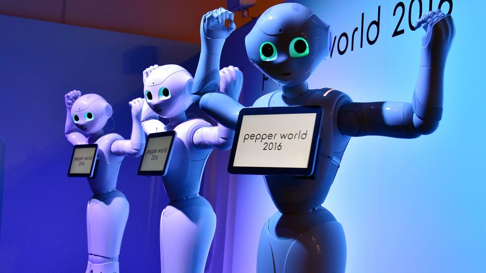 Pepper the Robot provides glimpse into future of retail shopping
