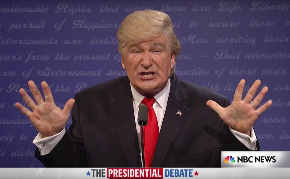 Alec Baldwin mocks Trump with Russian 'Make America Great Again' hat