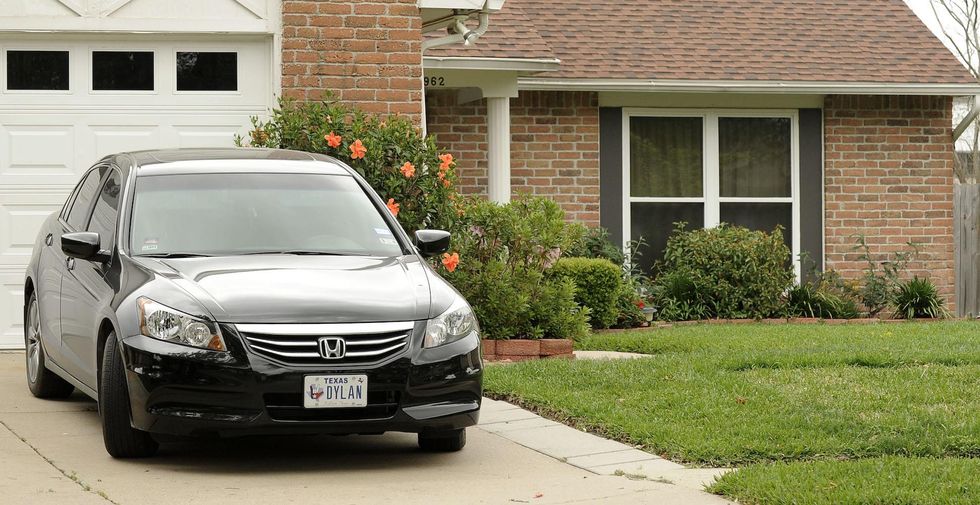 Michigan man fined $128 for leaving his car running in the driveway
