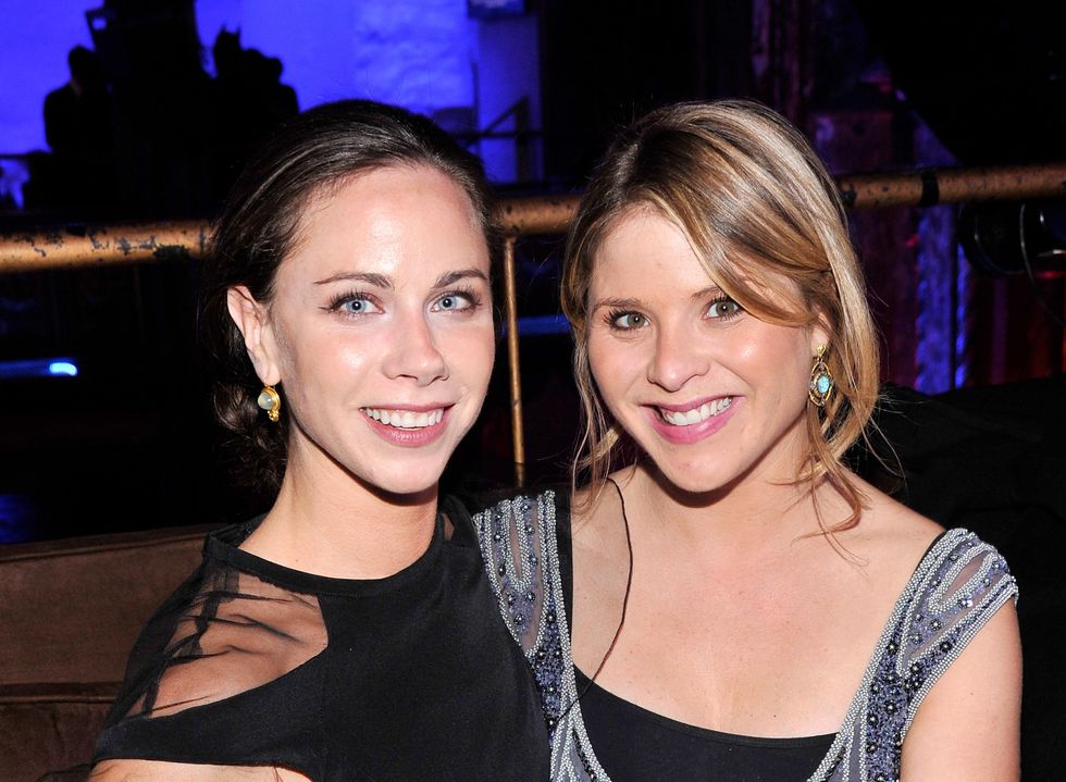 Bush sisters write open letter to Obama daughters as they prepare to leave the White House