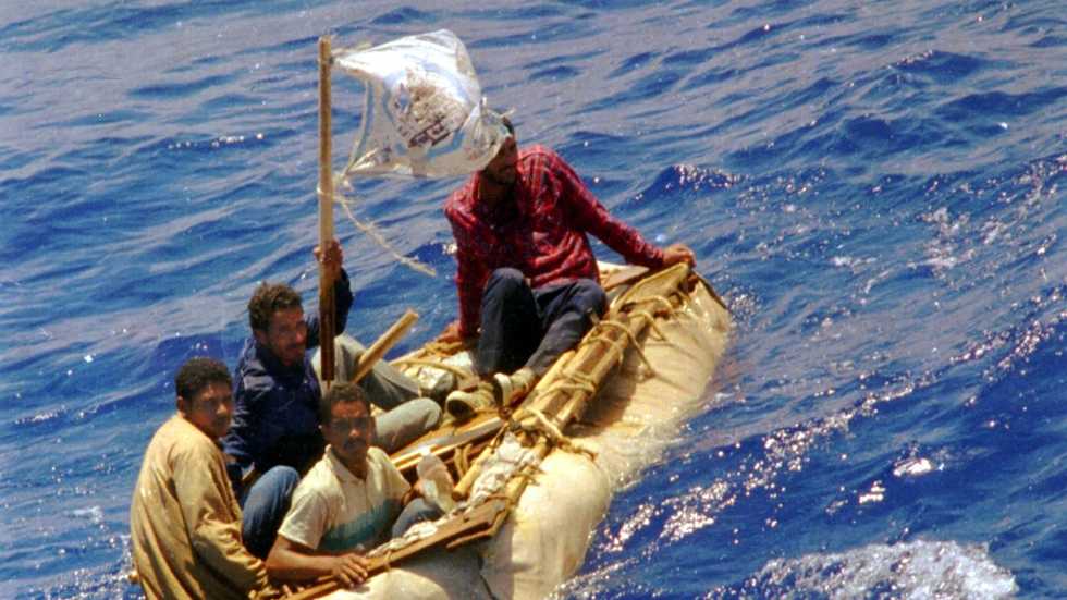 Obama ends Cuban 'wet foot/dry foot' policy in administration's final days