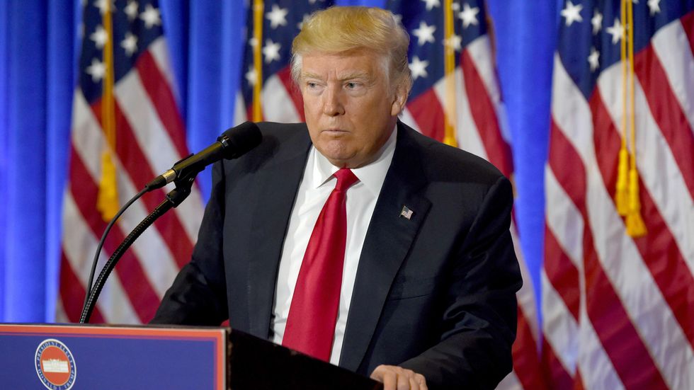 Doc Thompson reacts to the Donald Trump-John Lewis feud