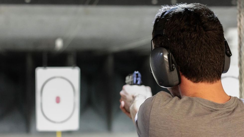 Senator presses Betsy DeVos with vague question about guns in schools