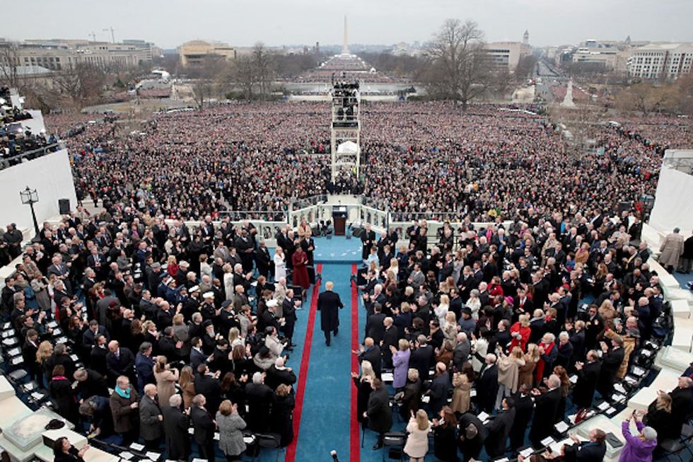 Trump tweets inauguration photo he wants hung in the White House — there's just one problem