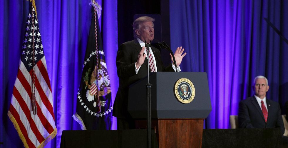 Trump asks 'What's going on in Chicago?' at GOP retreat. He gets this one-word response.