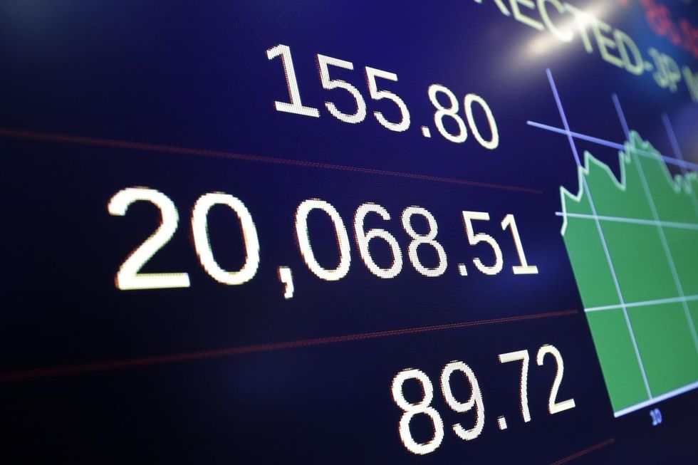 US economy finishes 2016 in the doldrums