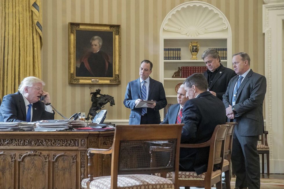 Trump and Putin hold phone call amid warnings by GOP not to abandon sanctions