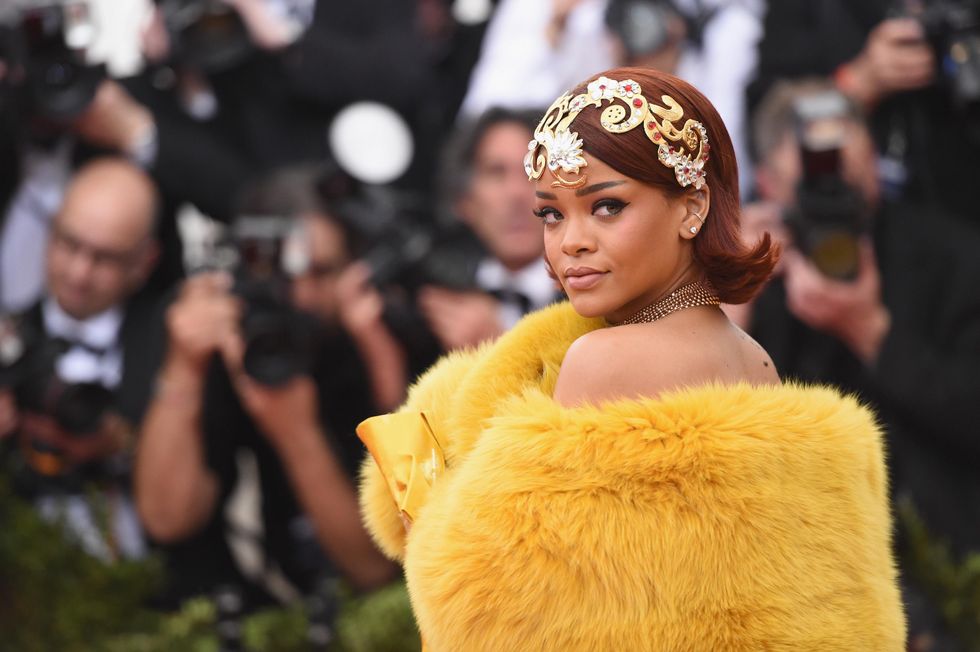 Pop singer Rihanna tears into Trump over immigration order: 'An immoral pig