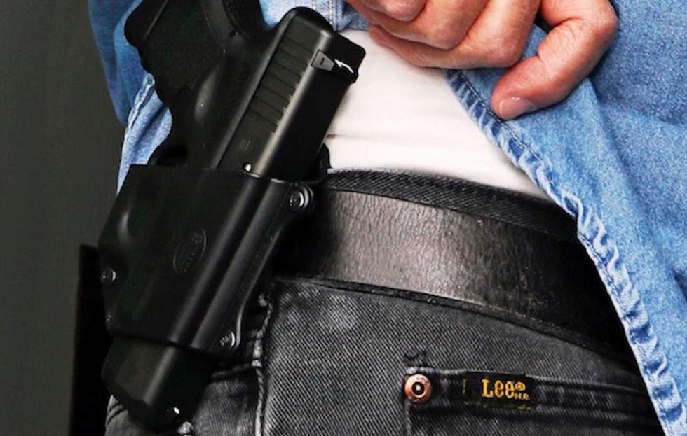 Thugs pull gun on 70-year-old Vietnam vet. But he's armed, too — and quicker on the draw.