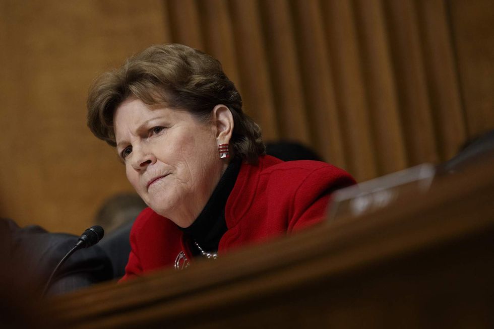 Democratic senator denies that Democrats plan to filibuster Gorsuch