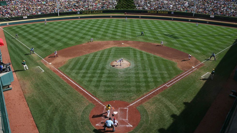 Little League coach causes stir by urging players to be 'winners