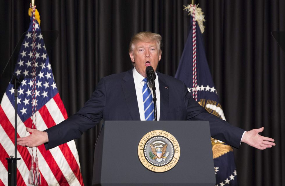 So dangerous': Trump blasts 'broken' court system over report that refugees are streaming into US