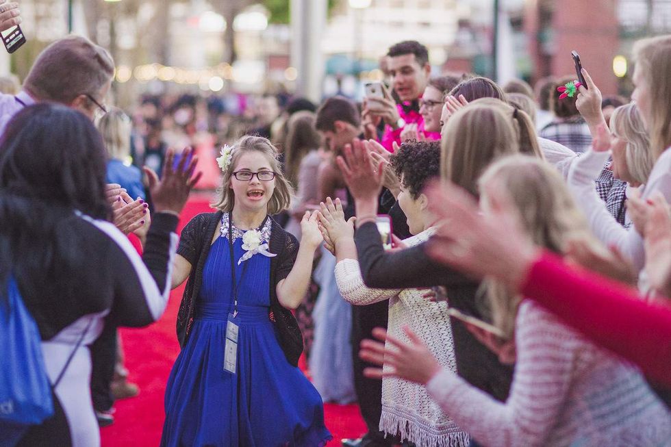 Tim Tebow offers people with special needs a ‘Night to Shine’