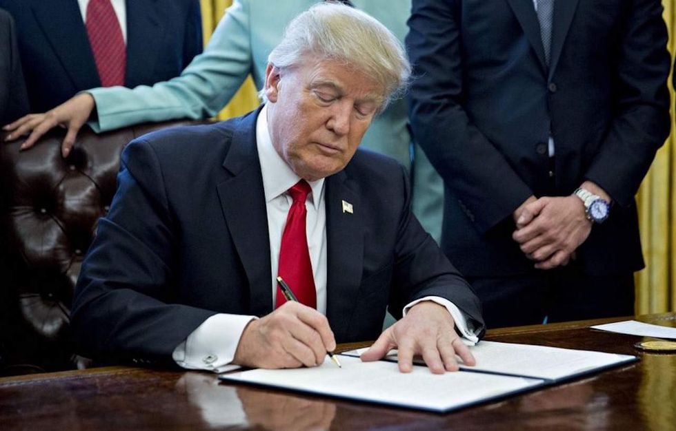 Trump is asked to keep Obama tradition by filling out NCAA Tournament bracket. Here's his reply.