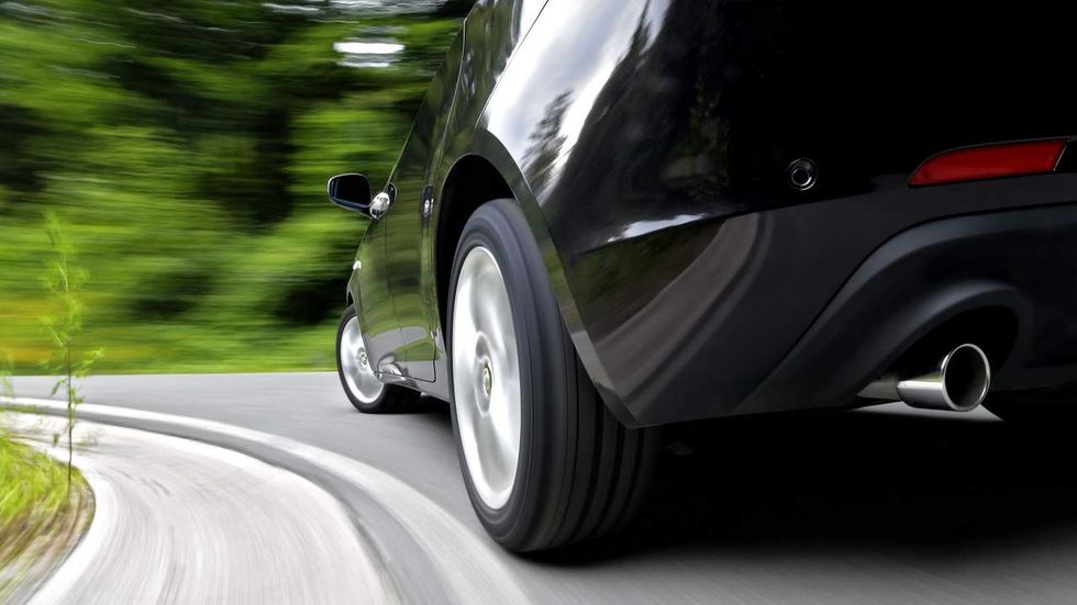 Mike Opelka: 'Who's the better driver, men or women?