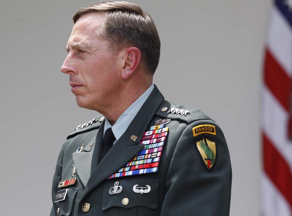 Petraeus withdraws name from consideration to fill seat left vacant by Flynn