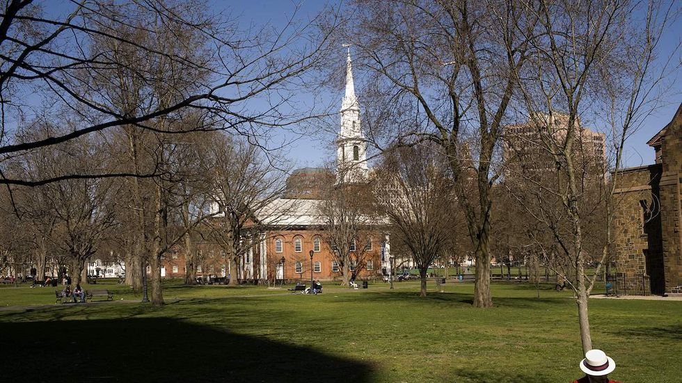 Yale University group wants to force school to allow women into fraternities