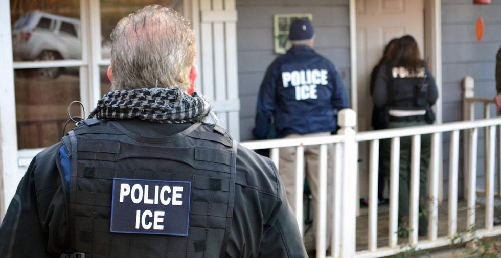Chicago public schools pledge to keep ICE agents out