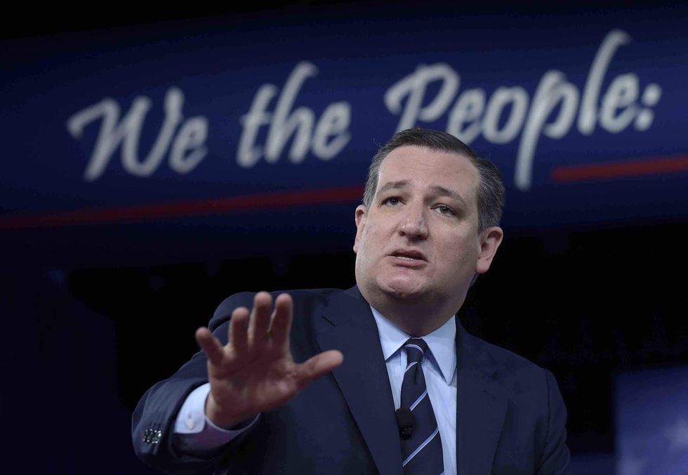 Ted Cruz breaks major news on illegal border crossings in Texas