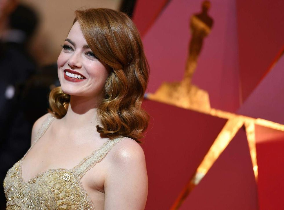 Emma Stone, Dakota Johnson offered a show of support for Planned Parenthood at the Oscars
