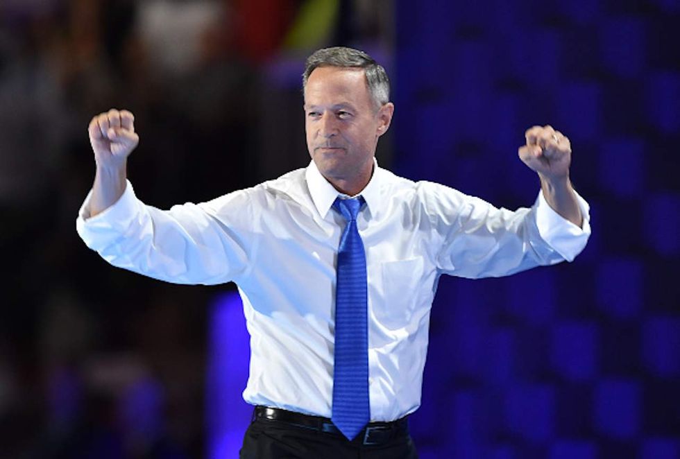 Former Democratic presidential hopeful promotes festive Trump boycott