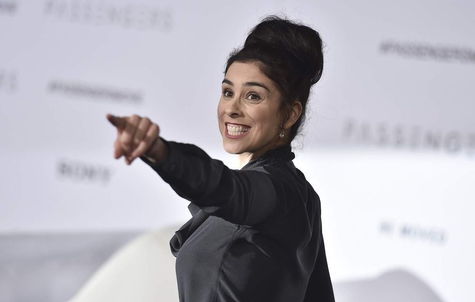 Twitter explodes as liberal actress implies motherhood keeps women from living their 'fullest lives