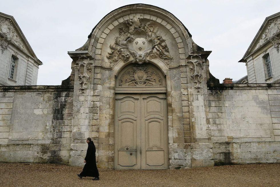 How should Christians navigate a culture hostile to their faith? This author has a strategy.