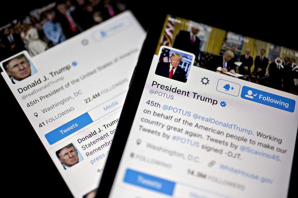 Middle school students tweet to Trump about immigration for class project