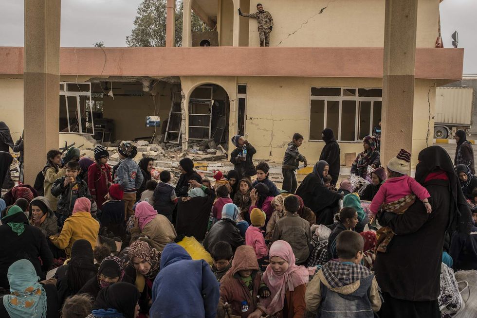 ISIS fighters attempt to blend in with surging level of refugees leaving Mosul