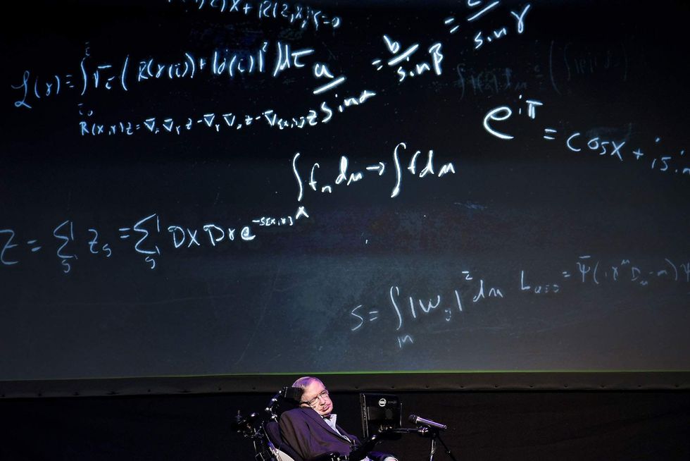 Prominent physicist says world government needed to save humanity from future robot holocaust