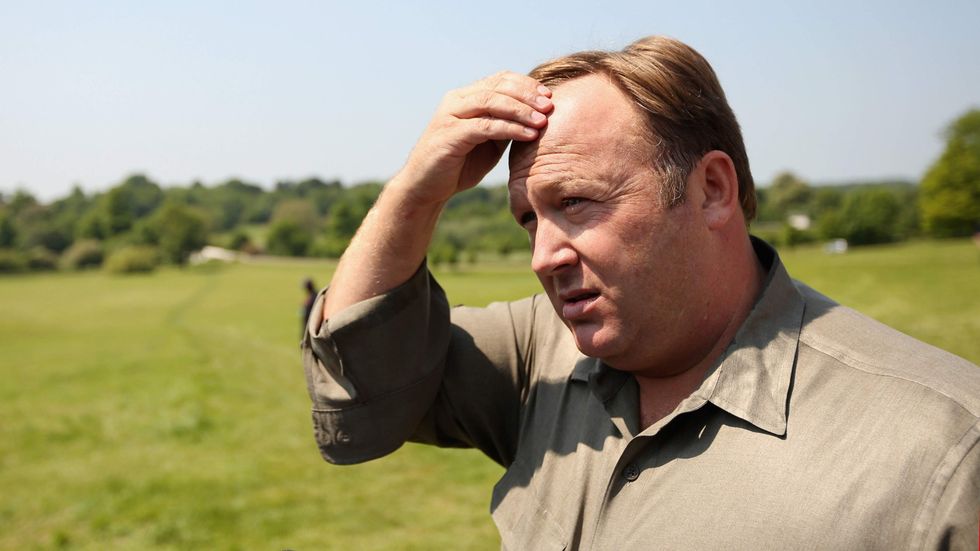 Alex Jones repeatedly says 'I'm not bragging,' then proceeds to bizarrely, shamelessly brag