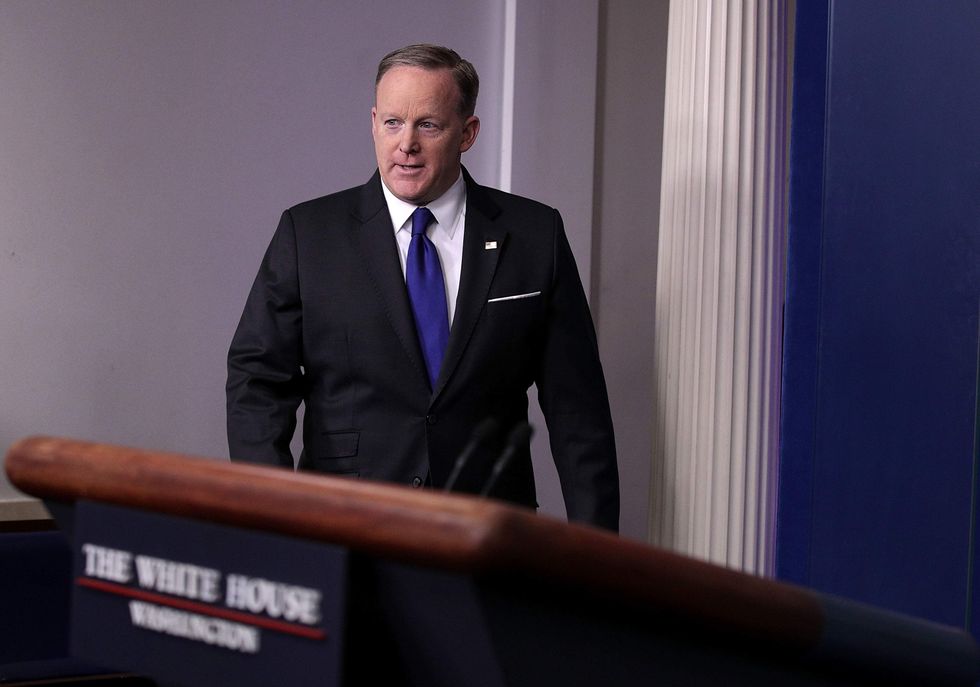 Spicer: More collusion between CNN and Hillary than Trump and Russia