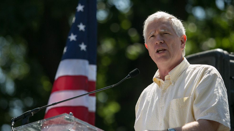 Mo Brooks' single-sentence Obamacare repeal bill is one even the Freedom Caucus can get behind