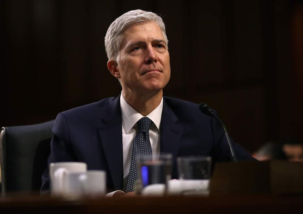 Judiciary Committee votes to advance Gorsuch nomination to full Senate