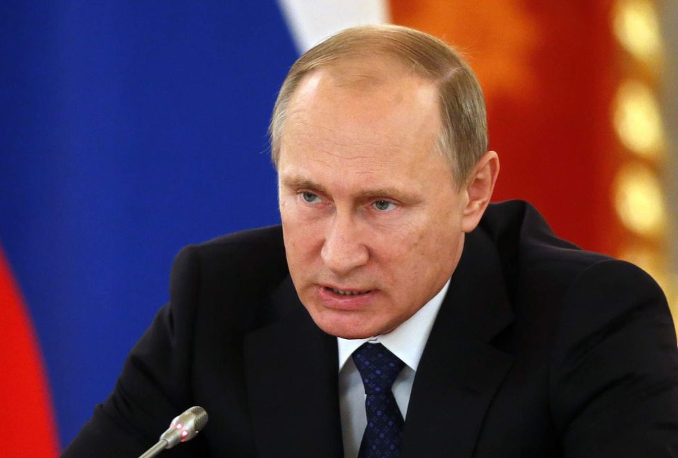 Russia says U.S. airstrikes break international law, denies Assad's guilt