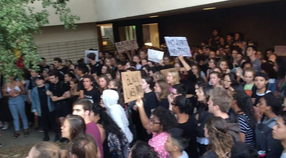 Violent mob of angry liberals shut down conservative, pro-police speaker at Calif. college (Video)